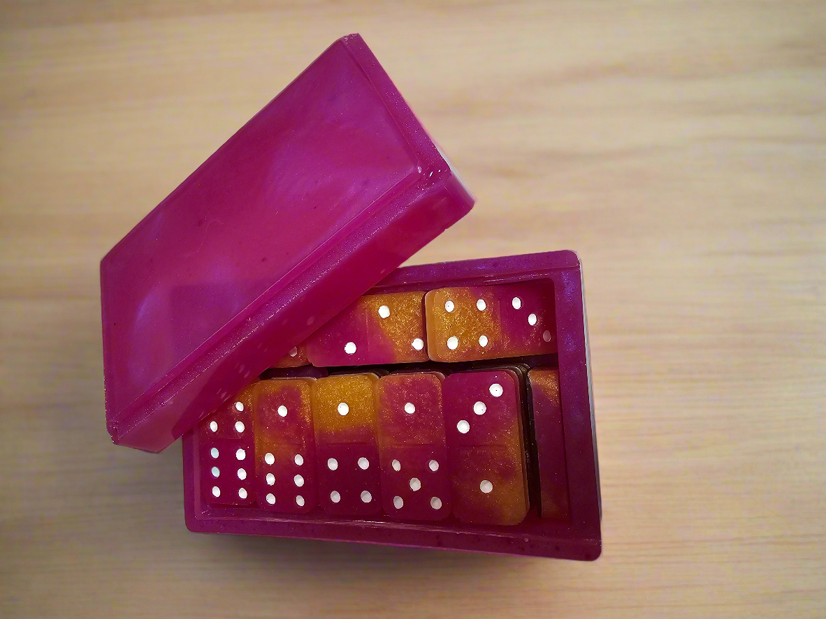 Customized Resin Dominos with matching resin box